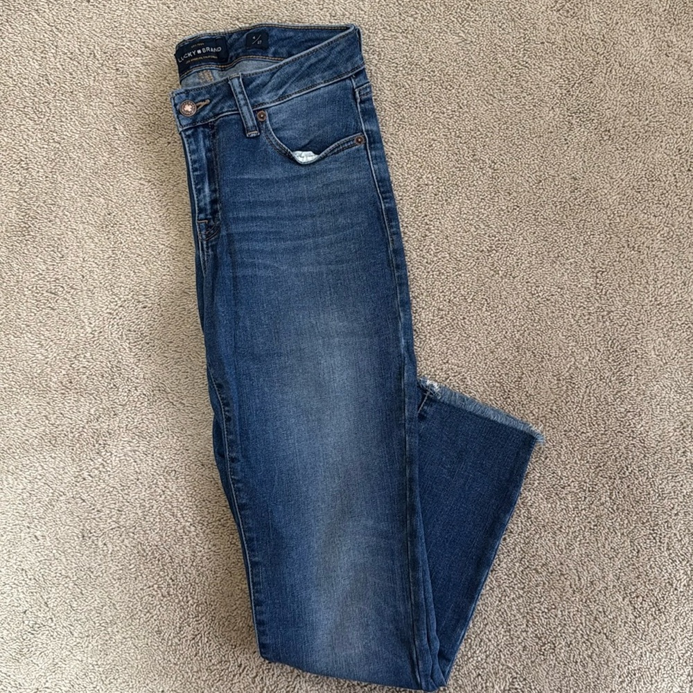 Women’s lucky brand jeans
